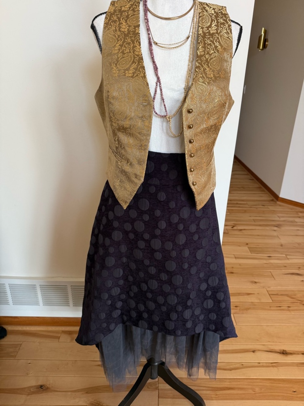 NWT Polka Dot Midi Skirt with Tulle Hem dark blue/purpley - Picture 3 of 9